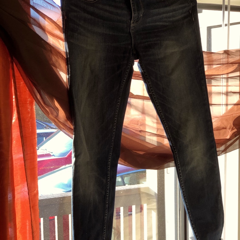 Skinny leg jeans